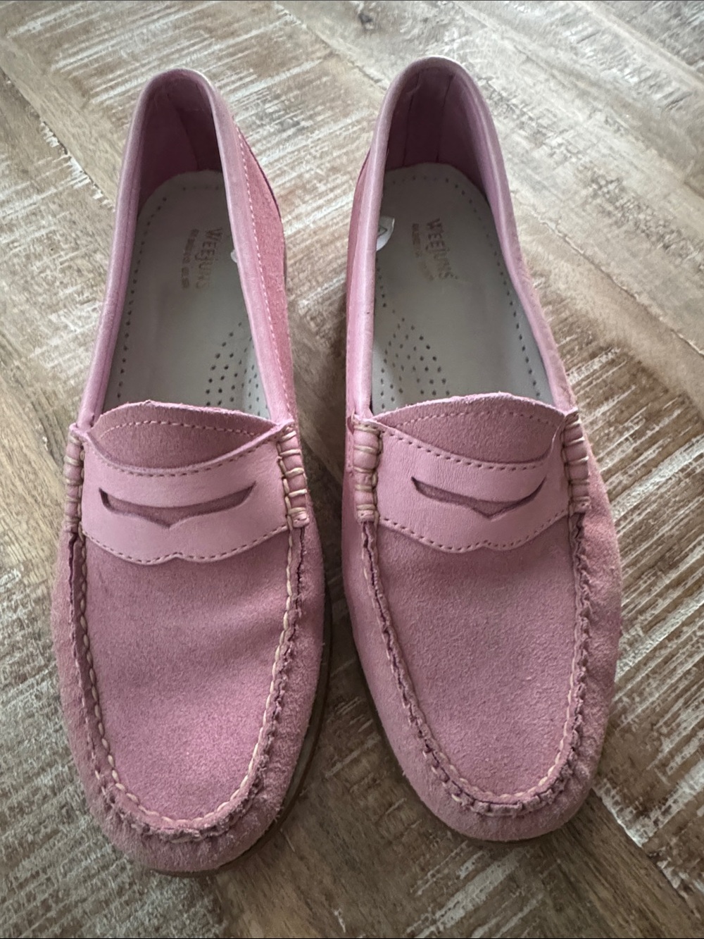 Weejuns Leather Suede Pink Loafers Size 8.5